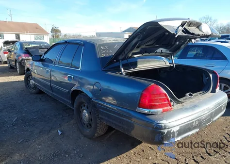 2008 Ford Crown Victoria Police/Police Interceptor z USA, uszkodzony, nr VIN 2FAHP71VX8X137225